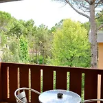 Enjoy A Relaxing Terrace In Pineda Lejlighed